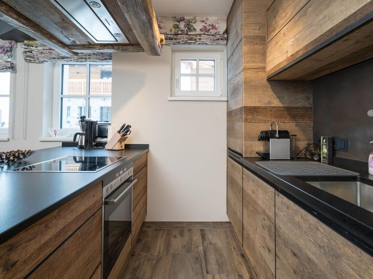 Spacious Chalet in Leogang Salzburg with Large Terrace Exterior foto