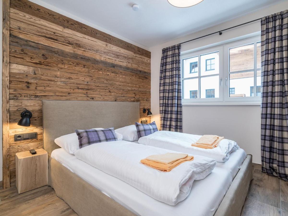 Spacious Chalet in Leogang Salzburg with Large Terrace Exterior foto